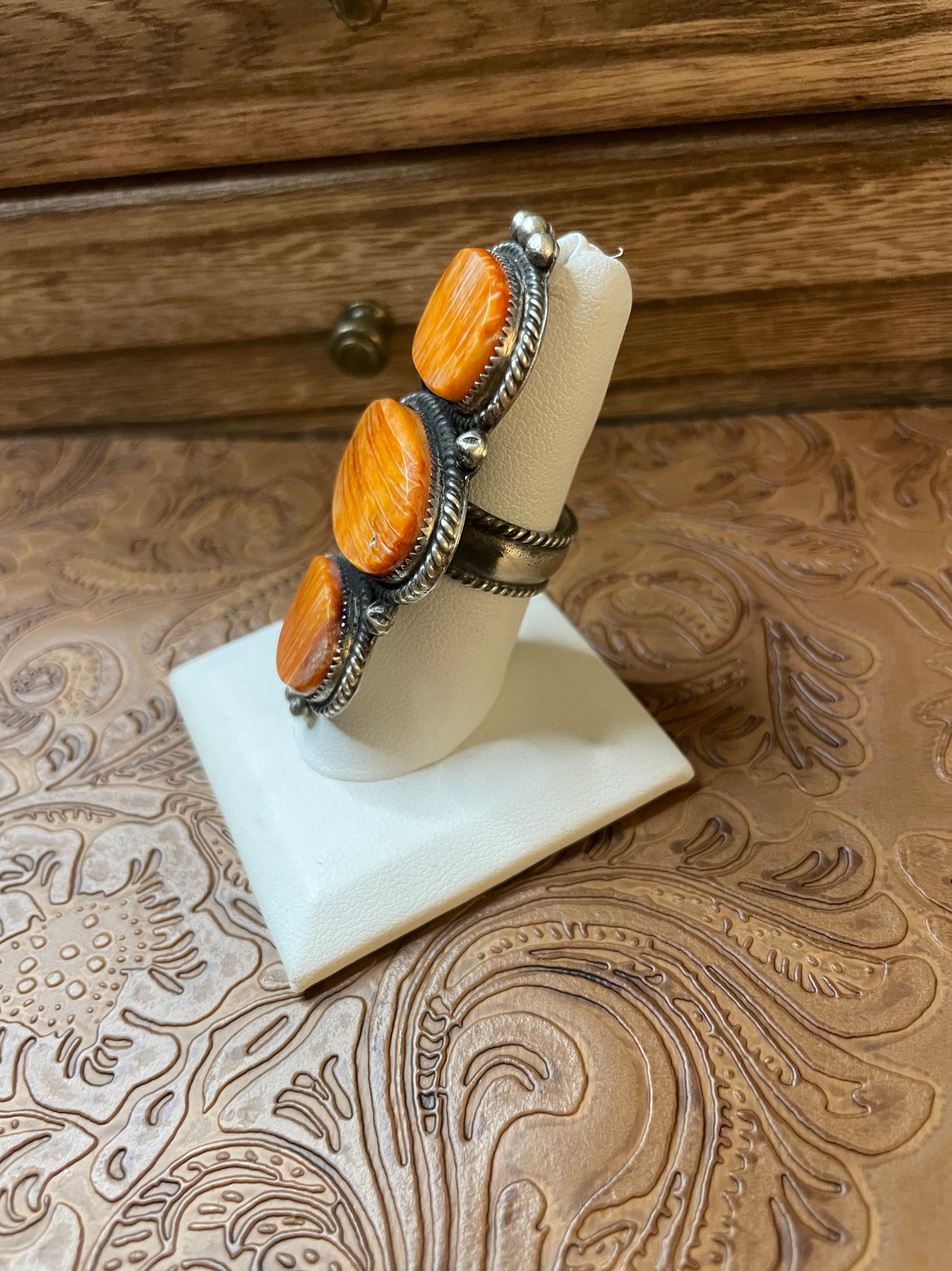Navajo Sterling Silver And 3 Stone Orange Spiny Ring Size 7